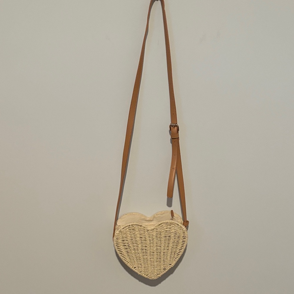 Heart-Shaped Woven Crossbody Bag - Cream and Tan